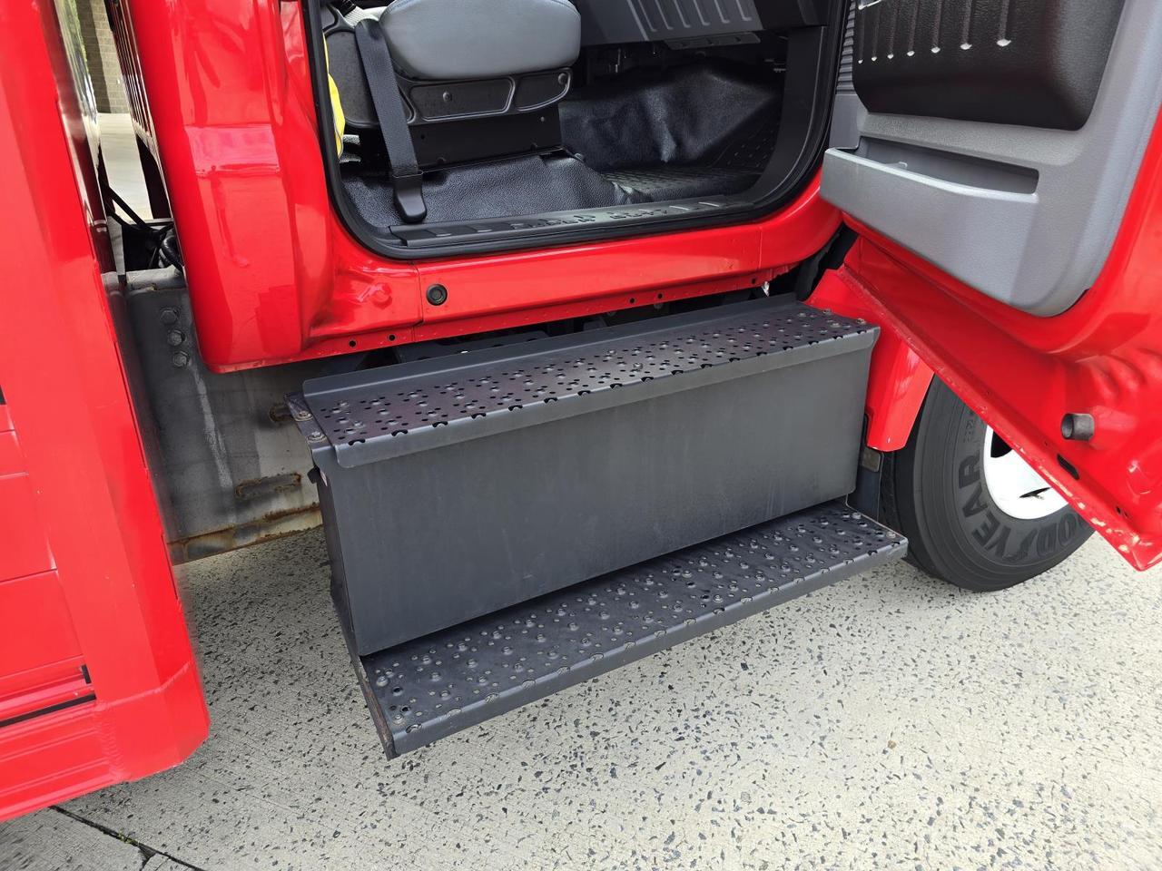 2021 Ford F-650 10 Bay Beverage Box Truck Concord NC