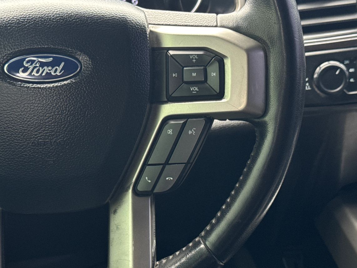2021 Ford F250 Super Duty Crew Cab Lariat Pickup 4D 6 3/4 ft