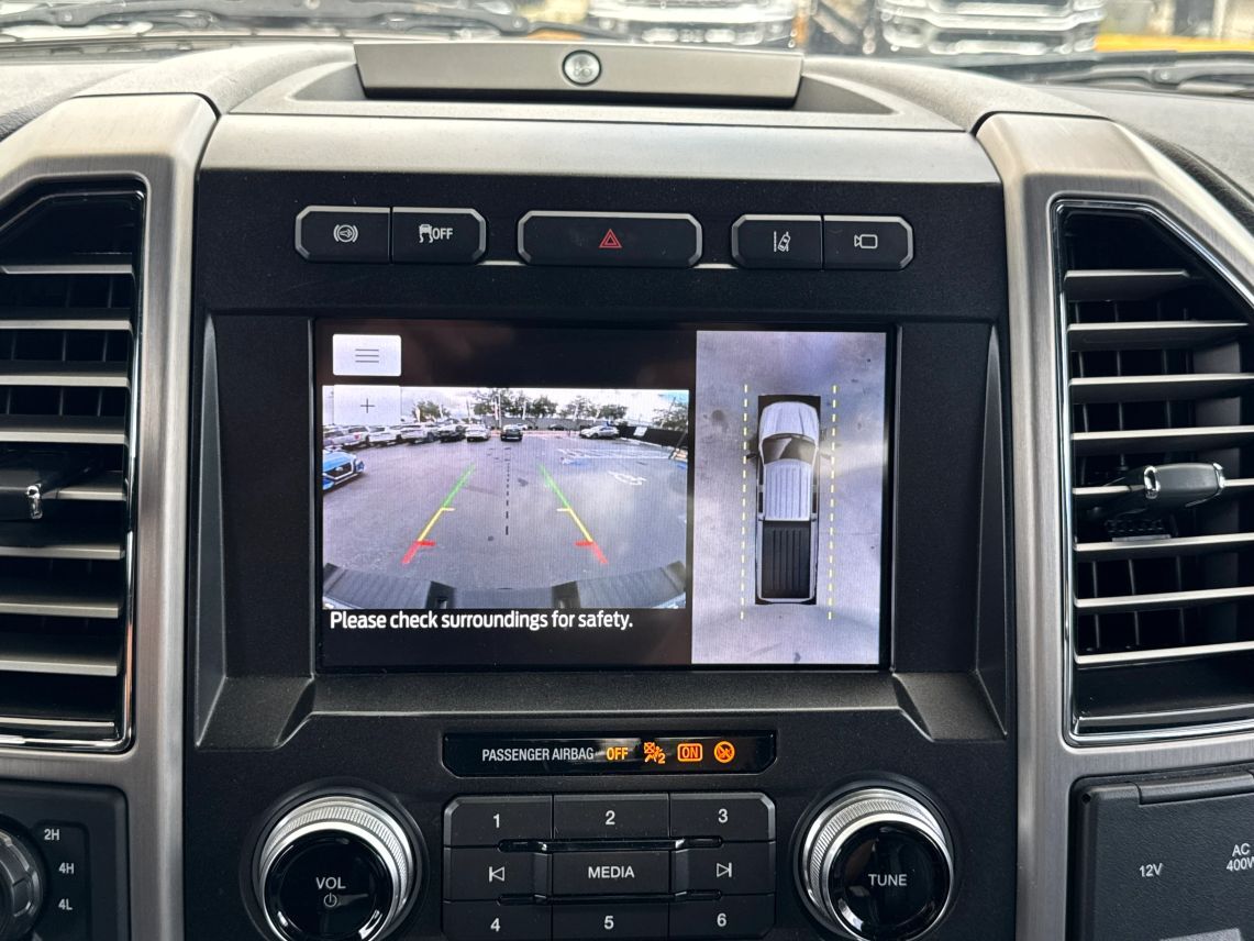 2021 Ford F250 Super Duty Crew Cab Platinum Pickup 4D 8 ft