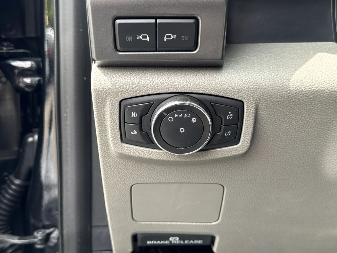 2021 Ford F250 Super Duty Crew Cab XLT Pickup 4D 6 3/4 ft