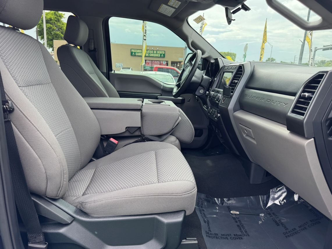 2021 Ford F250 Super Duty Crew Cab XLT Pickup 4D 6 3/4 ft