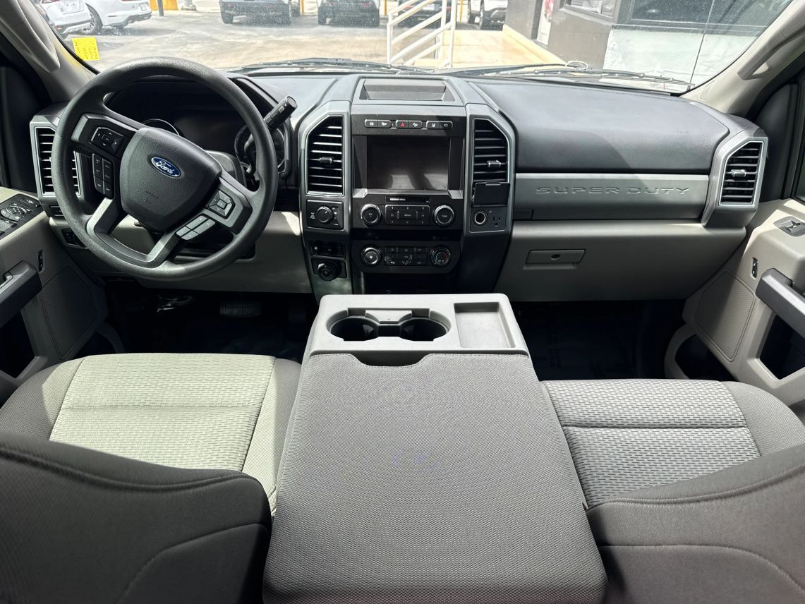 2021 Ford F250 Super Duty Crew Cab XLT Pickup 4D 6 3/4 ft
