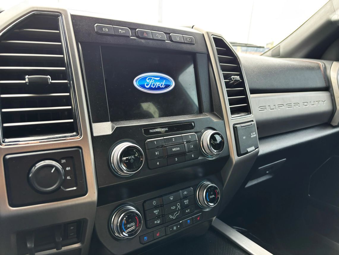 2021 Ford F450 Super Duty Crew Cab Platinum Pickup 4D 8 ft