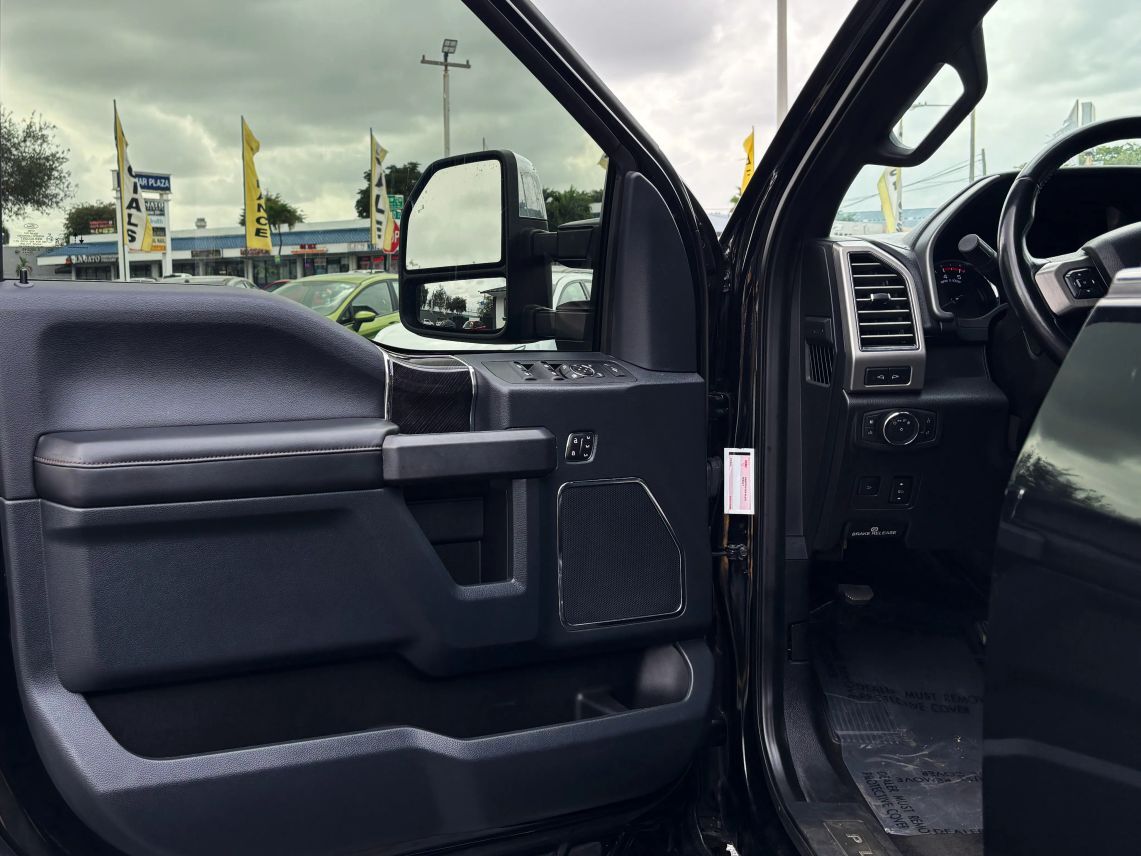 2021 Ford F450 Super Duty Crew Cab Platinum Pickup 4D 8 ft