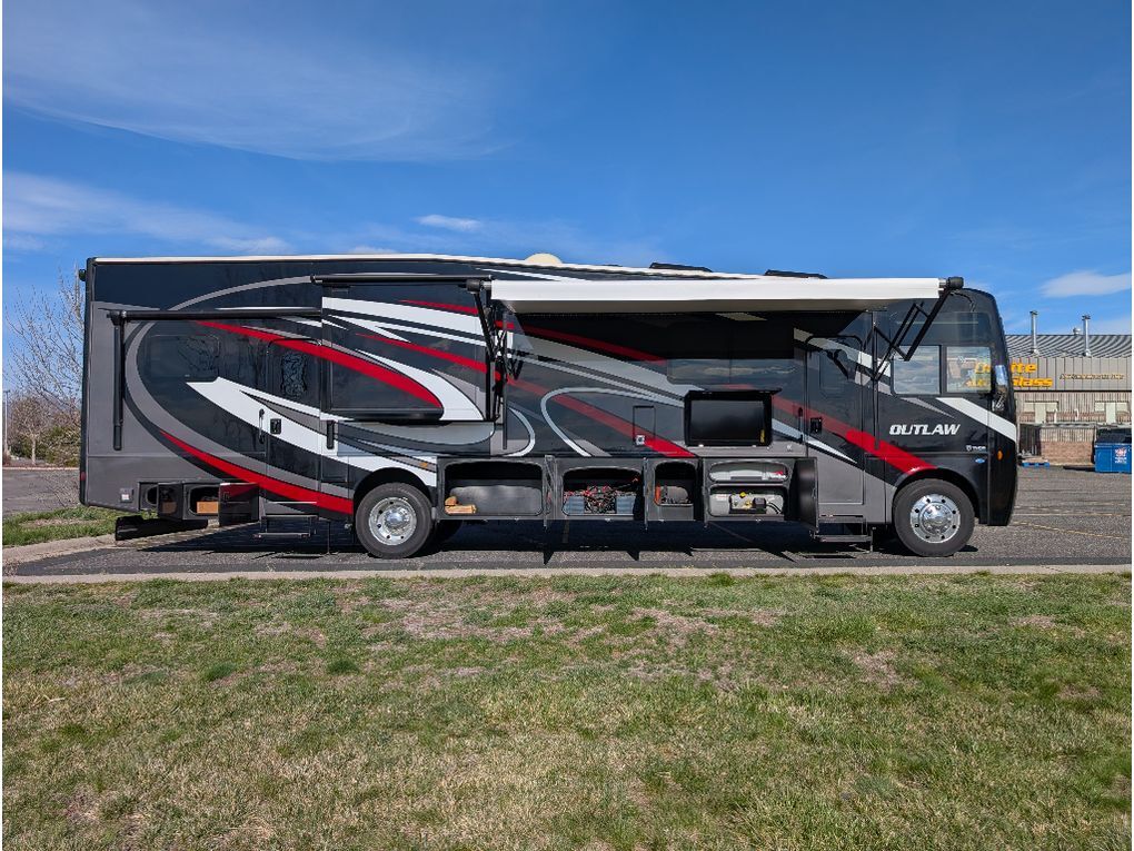 2021 Ford F53 Bozeman MT