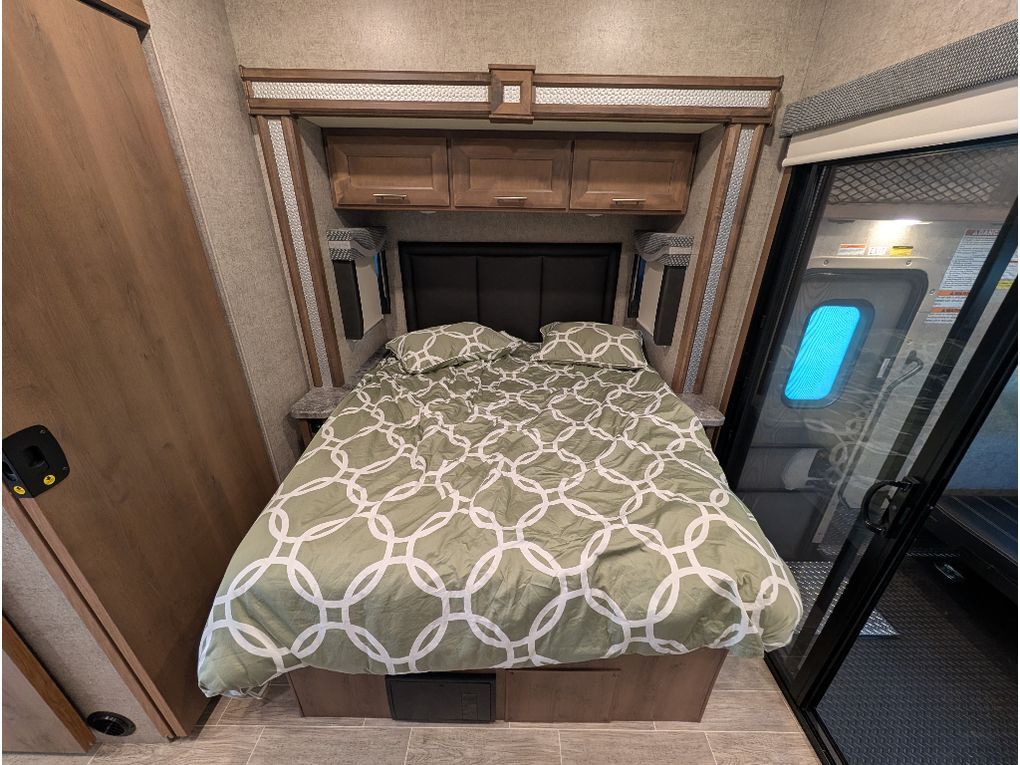 2021 Ford F53 Bozeman MT