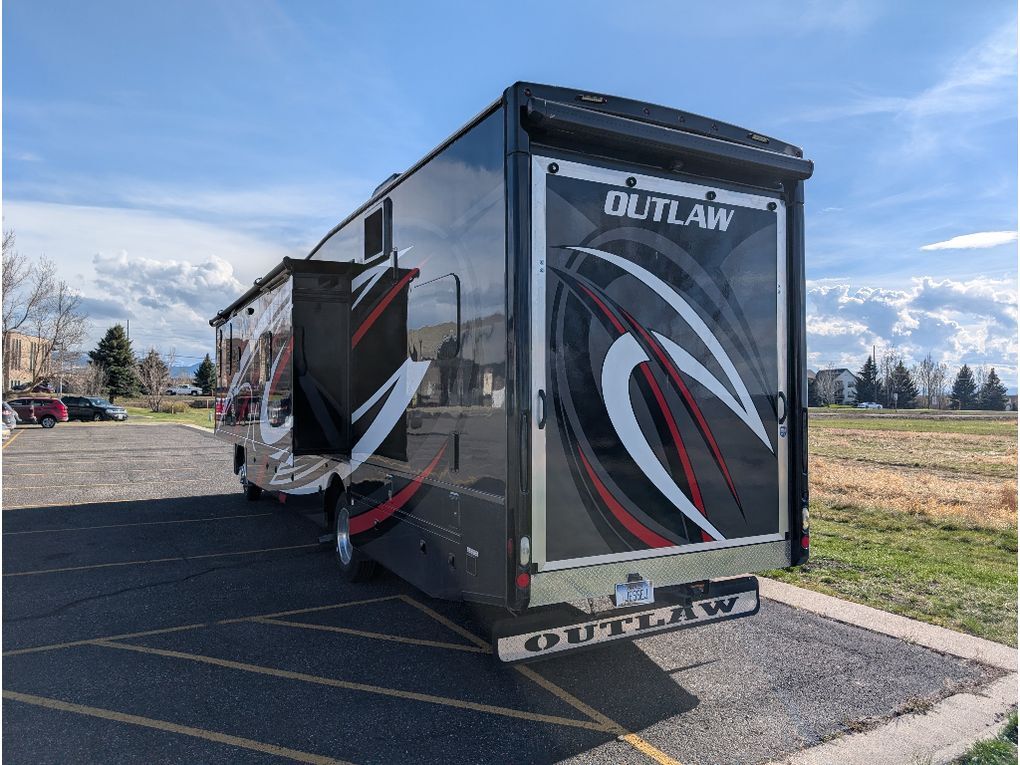 2021 Ford F53 Bozeman MT