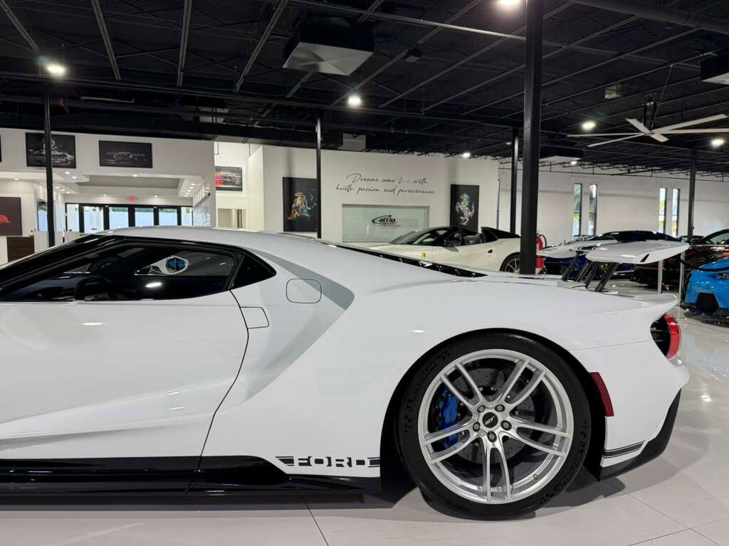 2021 Ford GT DELIVERY MILES! one-off livery,Frozen White paint, pays homage to GT40 GT/105, Lightspeed Package Fort Lauderdale FL