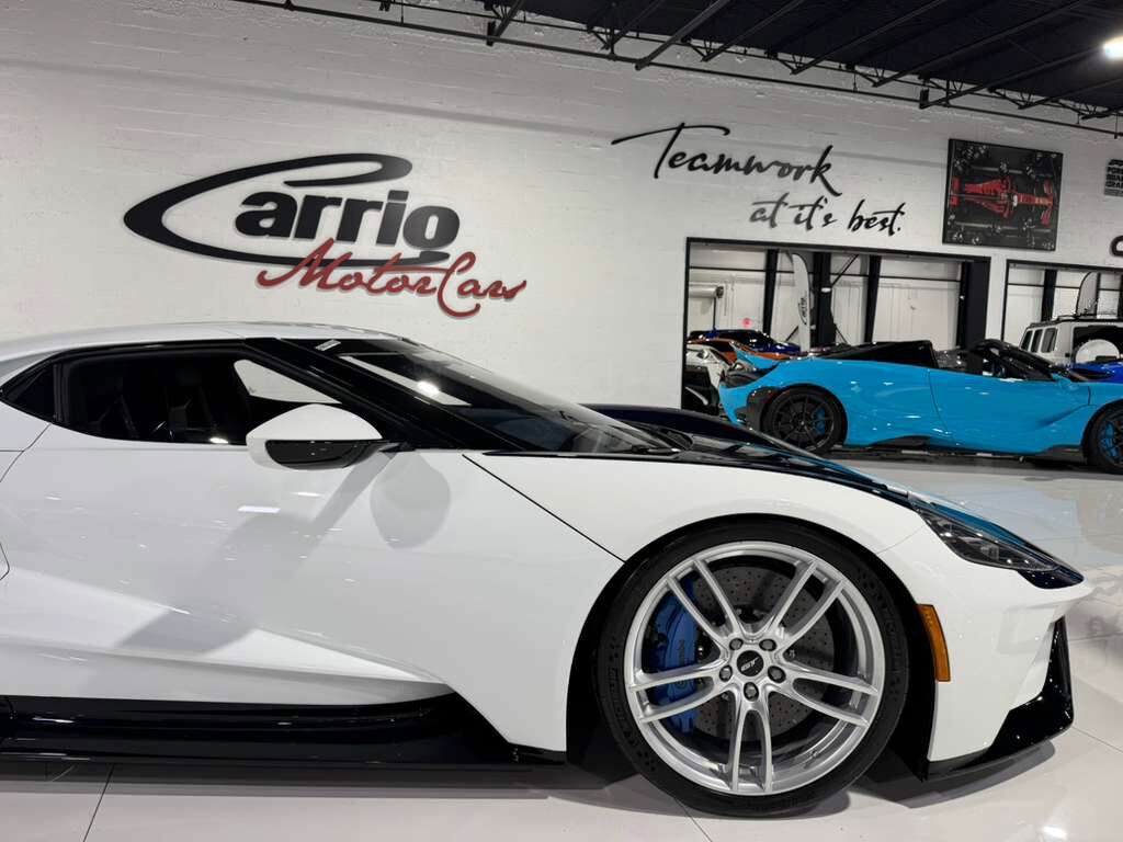 2021 Ford GT DELIVERY MILES! one-off livery,Frozen White paint, pays homage to GT40 GT/105, Lightspeed Package Fort Lauderdale FL