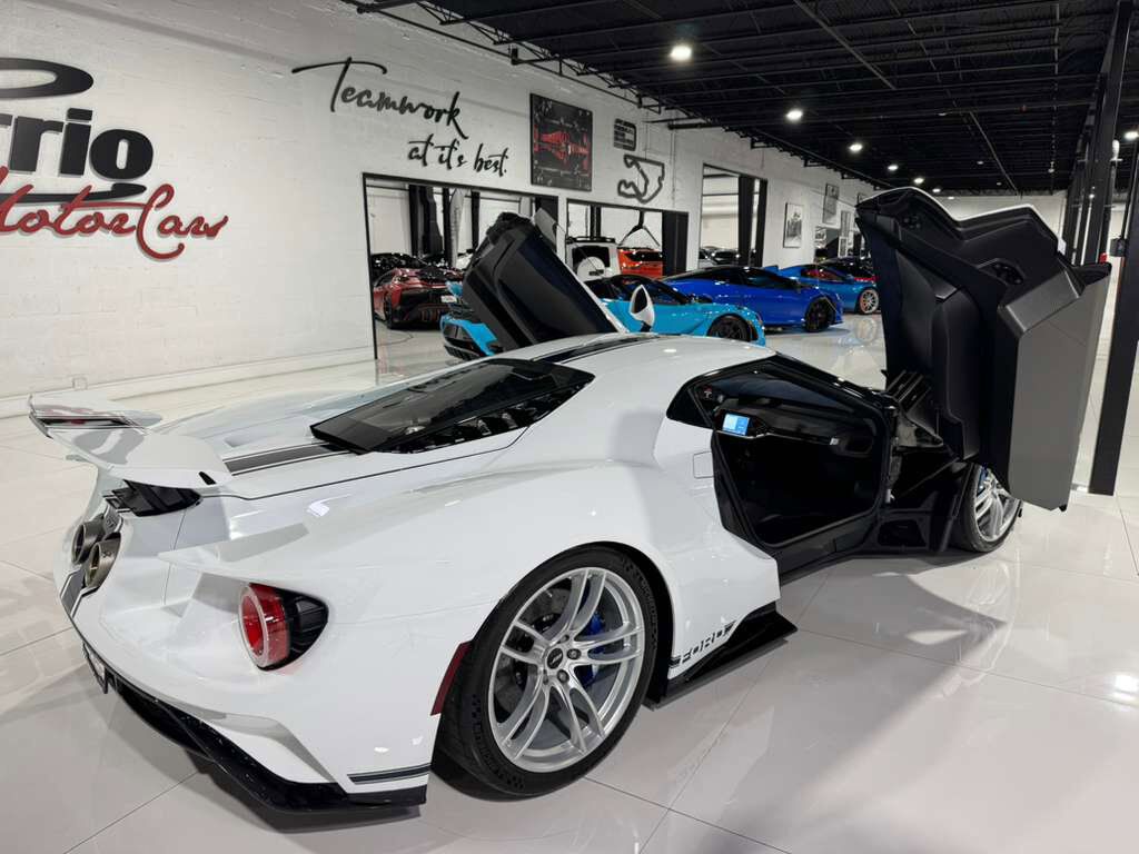 2021 Ford GT DELIVERY MILES! one-off livery,Frozen White paint, pays homage to GT40 GT/105, Lightspeed Package Fort Lauderdale FL