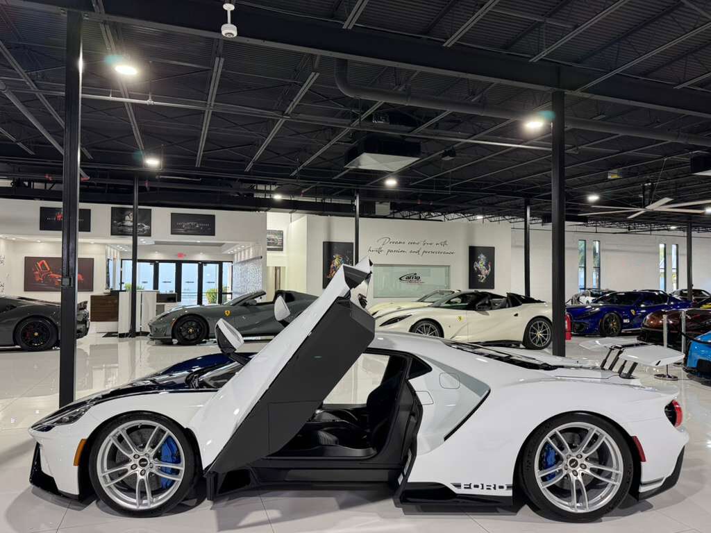 2021 Ford GT DELIVERY MILES! one-off livery,Frozen White paint, pays homage to GT40 GT/105, Lightspeed Package Fort Lauderdale FL