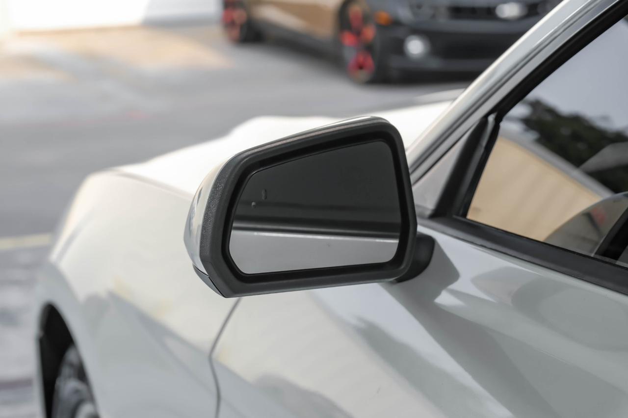 2021 Ford Mustang ECOBOOST AUTOMATIC FORD CO PILOT BLIND SPOT ASSIST REAR CAMERA KEYLESS START HOOD VENTS Carrollton TX