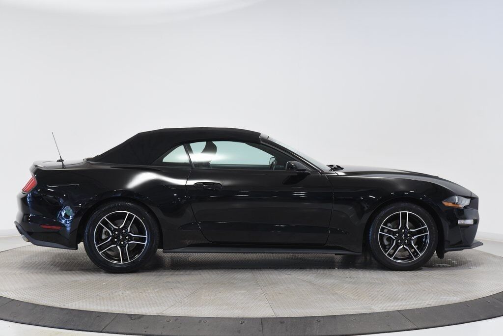 2021 Ford Mustang EcoBoost Premium Akron