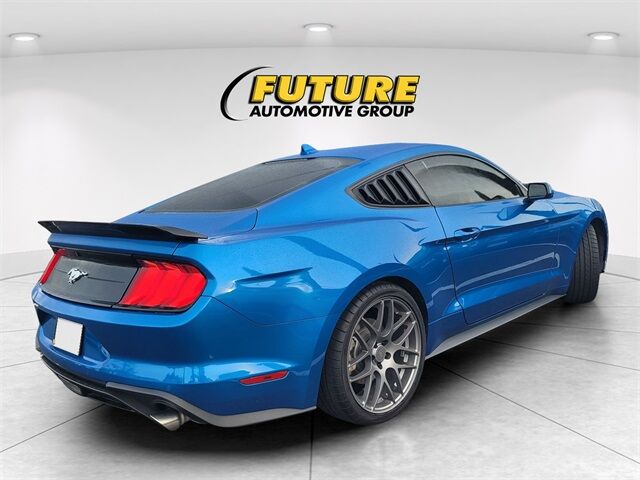 2021 Ford Mustang EcoBoost