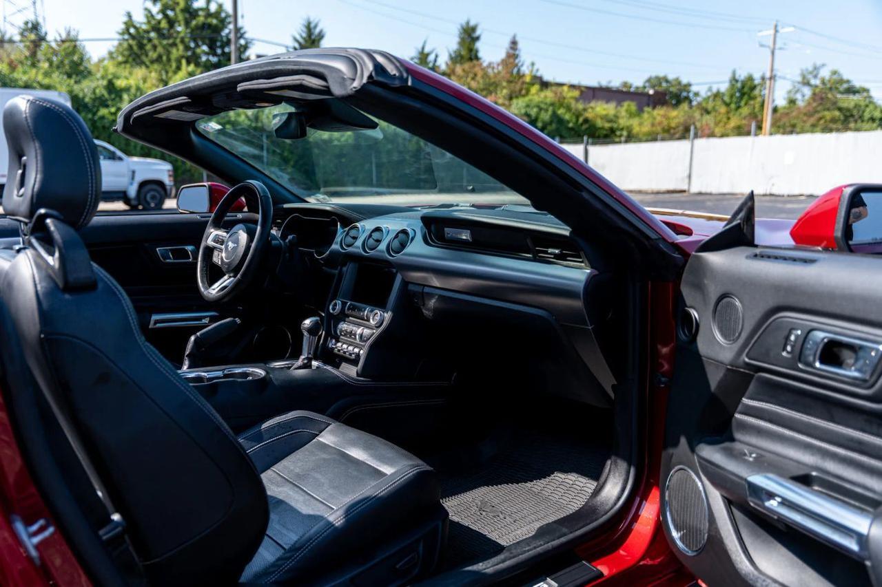 2021 Ford Mustang GT Premium Convertible 2D St. Louis MO