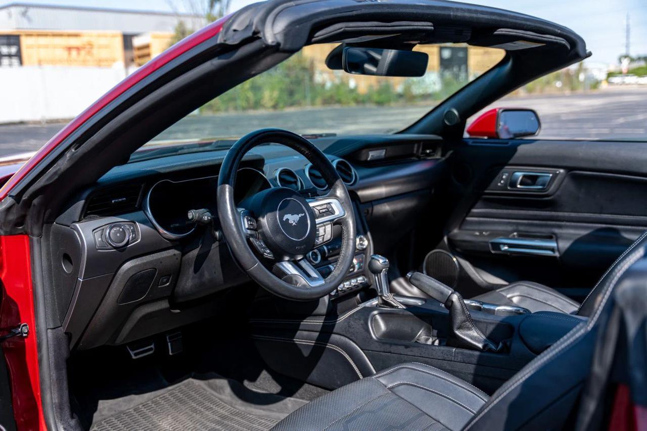 2021 Ford Mustang GT Premium Convertible 2D St. Louis MO