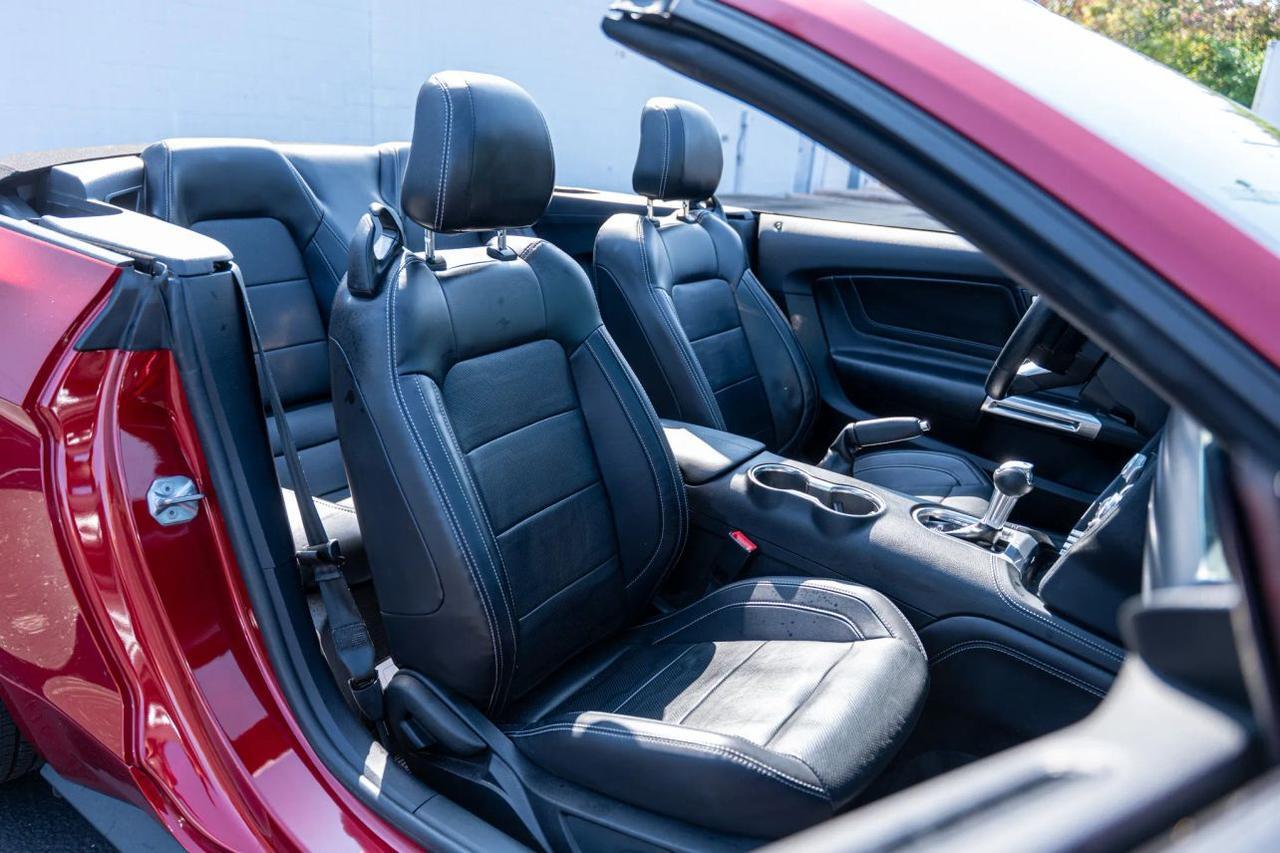 2021 Ford Mustang GT Premium Convertible 2D St. Louis MO