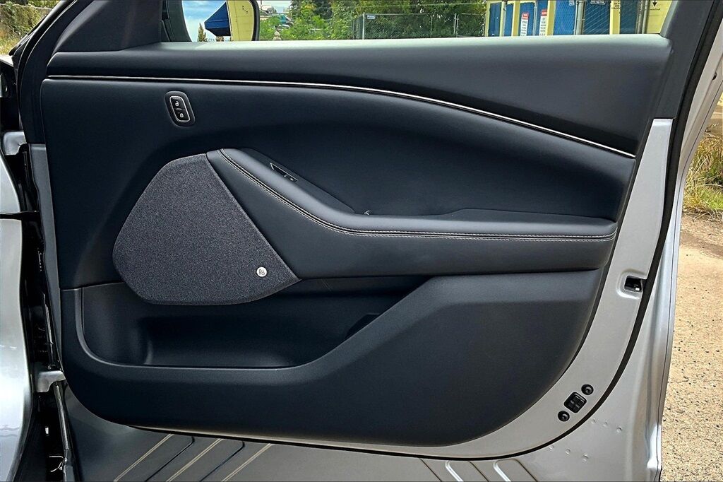 2021 Ford Mustang Mach-E Premium OR