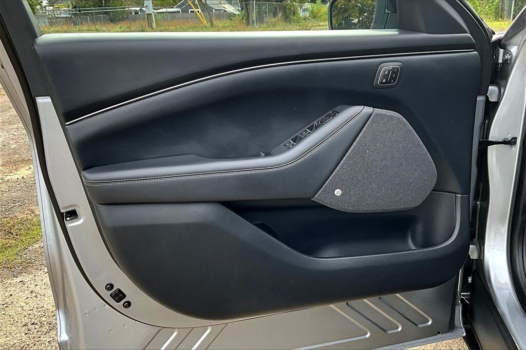 2021 Ford Mustang Mach-E Premium OR