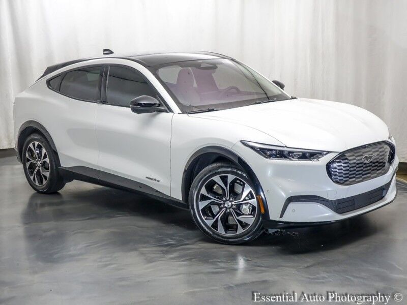 2021 Ford Mustang Mach-E Premium PRICE INCLUDES $4000 IRS TAX CREDIT!! YOU MUST QUALIFY!! Willowbrook IL