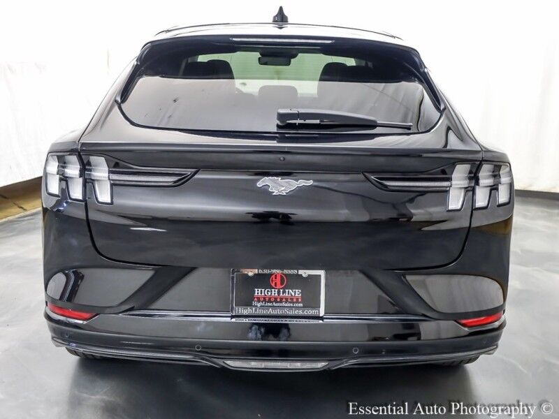 2021 Ford Mustang Mach-E Premium PRICE INCLUDES $4000 IRS TAX CREDIT!! YOU MUST QUALIFY!! Willowbrook IL