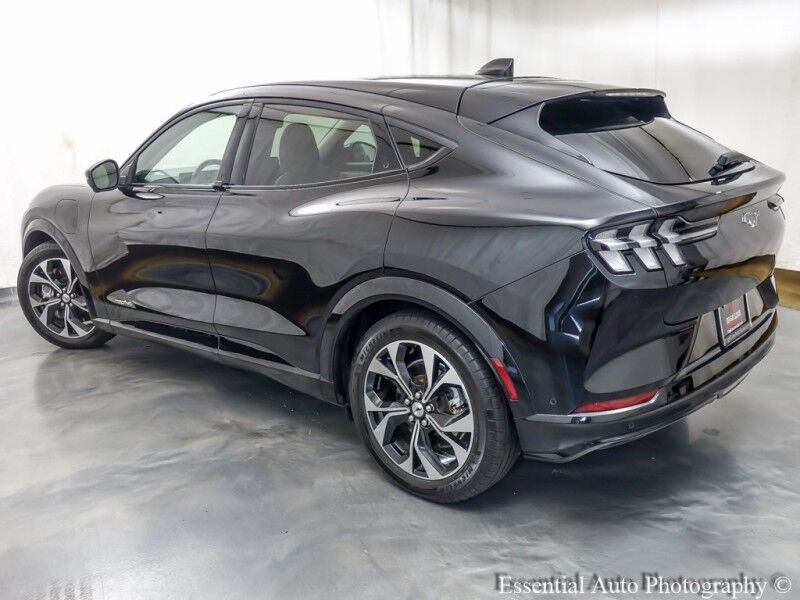2021 Ford Mustang Mach-E Premium PRICE INCLUDES $4000 IRS TAX CREDIT!! YOU MUST QUALIFY!! Willowbrook IL