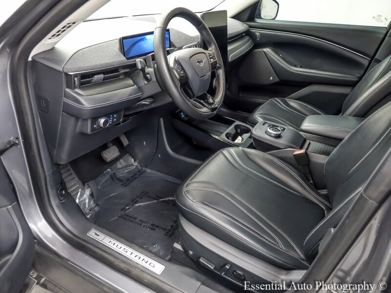 2021 Ford Mustang Mach-E Premium PRICE INCLUDES THE $4000 ILLINOIS EV TAX CREDIT Willowbrook IL
