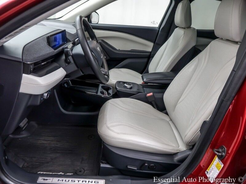 2021 Ford Mustang Mach-E Premium PRICE INCLUDES THE $4000 ILLINOIS EV TAX CREDIT Willowbrook IL