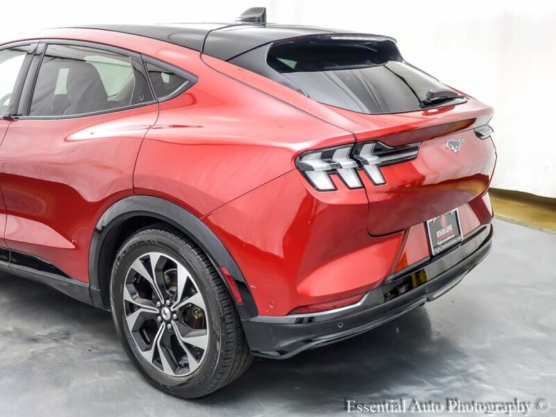 2021 Ford Mustang Mach-E Premium PRICE INCLUDES THE $4000 ILLINOIS EV TAX CREDIT Willowbrook IL