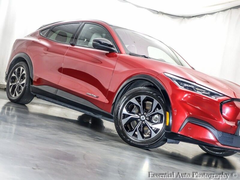 2021 Ford Mustang Mach-E Premium PRICE INCLUDES THE $4000 ILLINOIS EV TAX CREDIT Willowbrook IL
