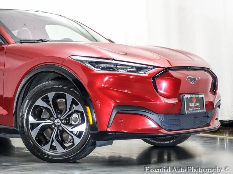 2021 Ford Mustang Mach-E Premium PRICE INCLUDES THE $4000 ILLINOIS EV TAX CREDIT Willowbrook IL