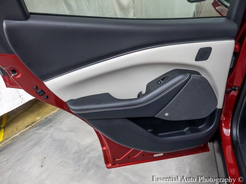 2021 Ford Mustang Mach-E Premium PRICE INCLUDES THE $4000 ILLINOIS EV TAX CREDIT Willowbrook IL