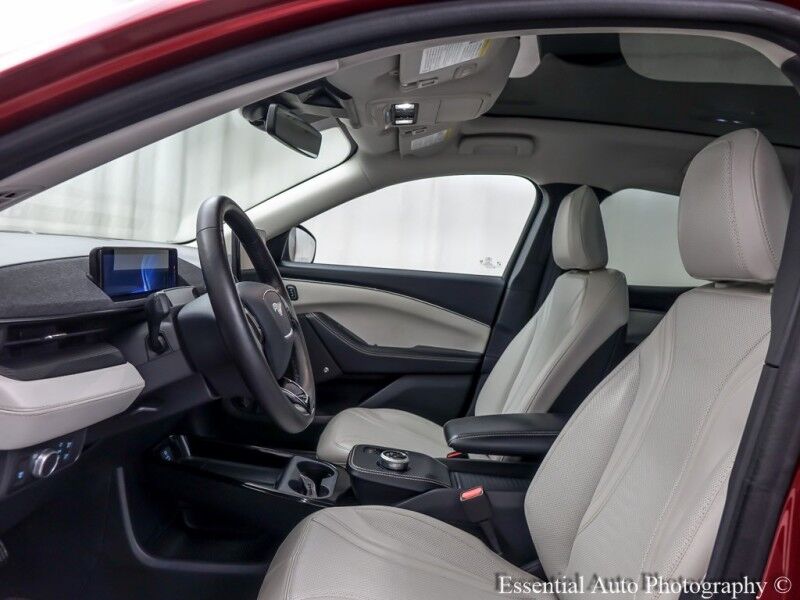 2021 Ford Mustang Mach-E Premium PRICE INCLUDES THE $4000 ILLINOIS EV TAX CREDIT Willowbrook IL