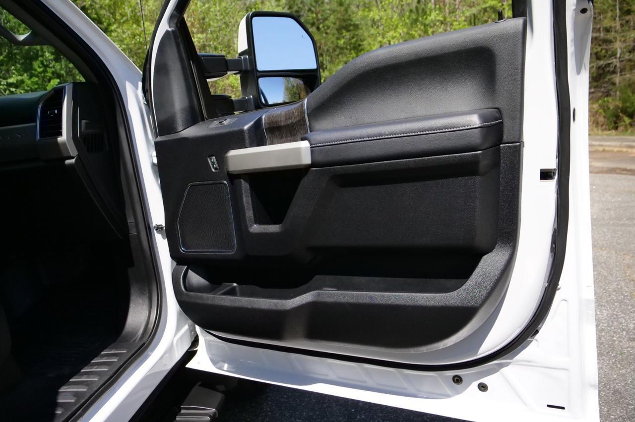 2021 Ford Super Duty F-250 LARIAT 4X4 / Ultimate Trailer Tow / 6.2L V8! Lincolnton NC