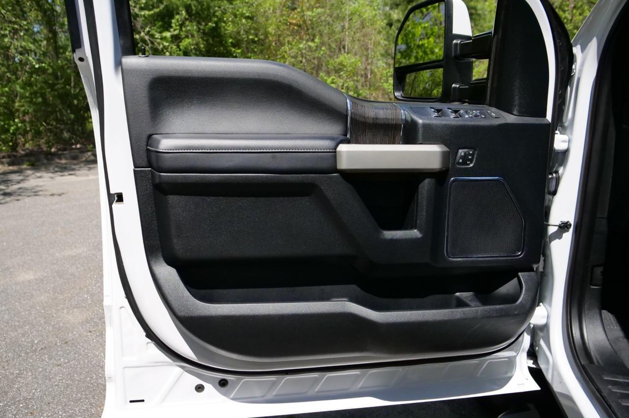 2021 Ford Super Duty F-250 LARIAT 4X4 / Ultimate Trailer Tow / 6.2L V8! Lincolnton NC