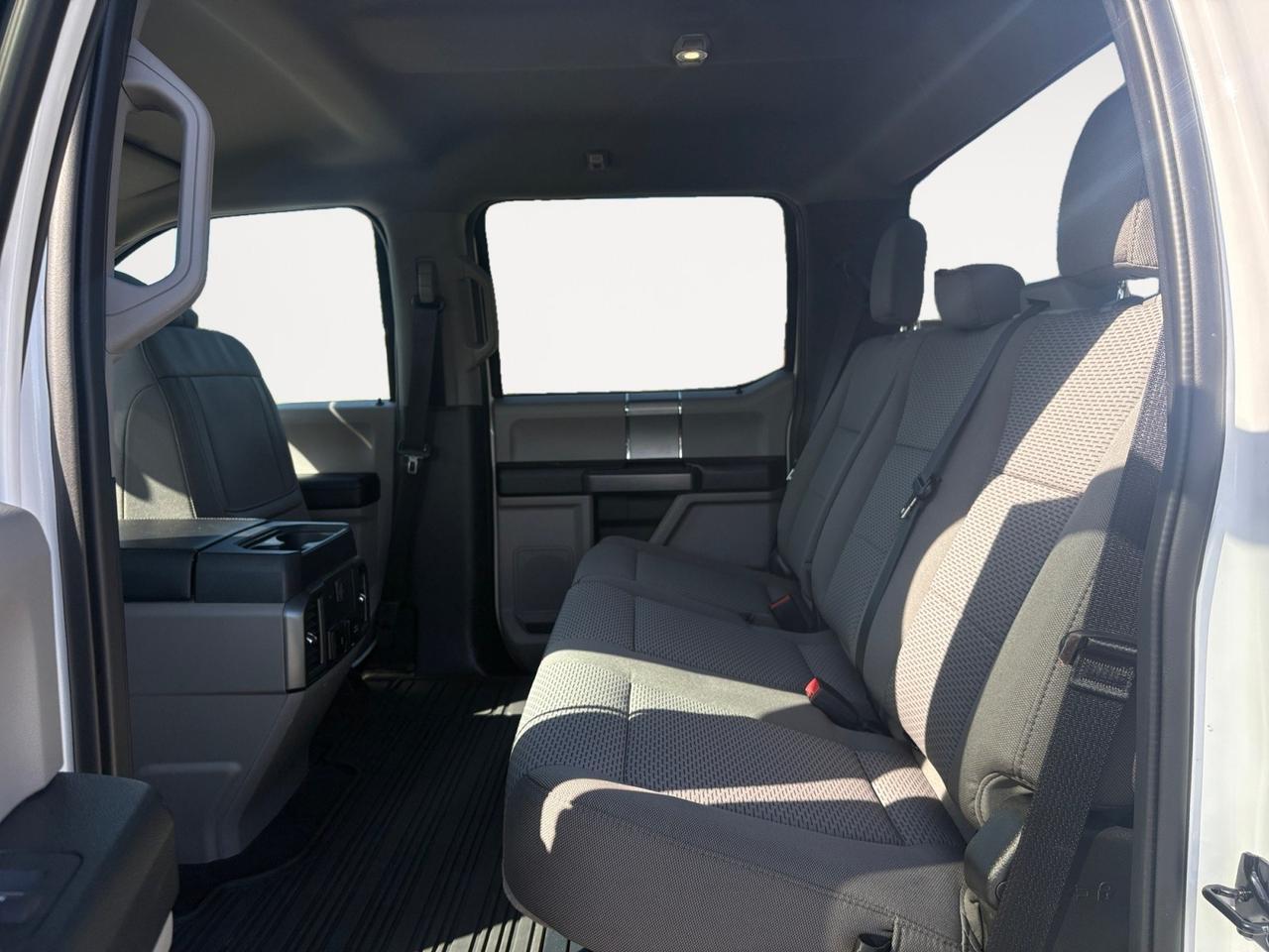 2021 Ford Super Duty F-250 SRW XLT, 4X4, TOW HOOKS, BACKUP CAMERA, HEATED SEATS, REMOTE, KEYLESS ENTRY, BLUETOOTH, TAILGATE STEP, ONLY 1 OWNER, LOW MILES! Norfolk VA
