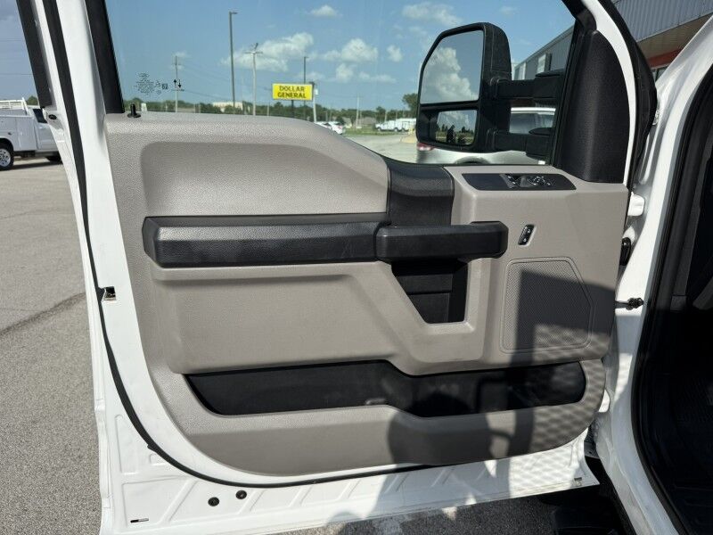 2021 Ford Super Duty F-550 7.3L Gas Flatbed XL Collinsville OK