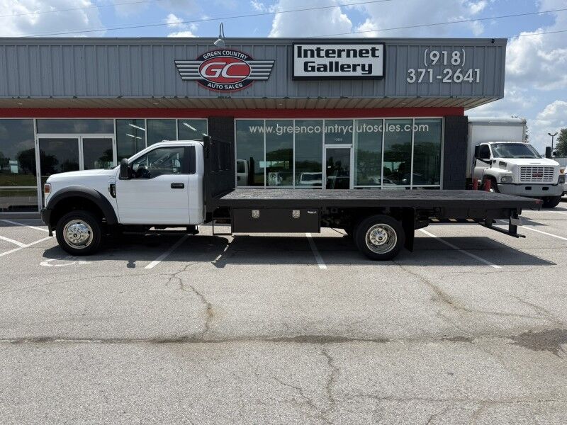 2021 Ford Super Duty F-550 7.3L V8 Flatbed