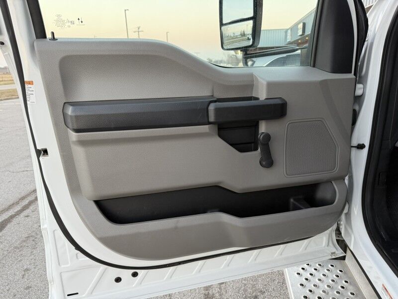 2021 Ford Super Duty F-550 Bus 12k mi's XLT Collinsville OK