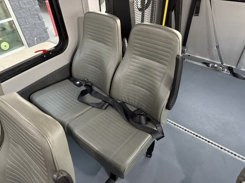 2021 Ford Super Duty F-550 Bus 12k mi's XLT Collinsville OK