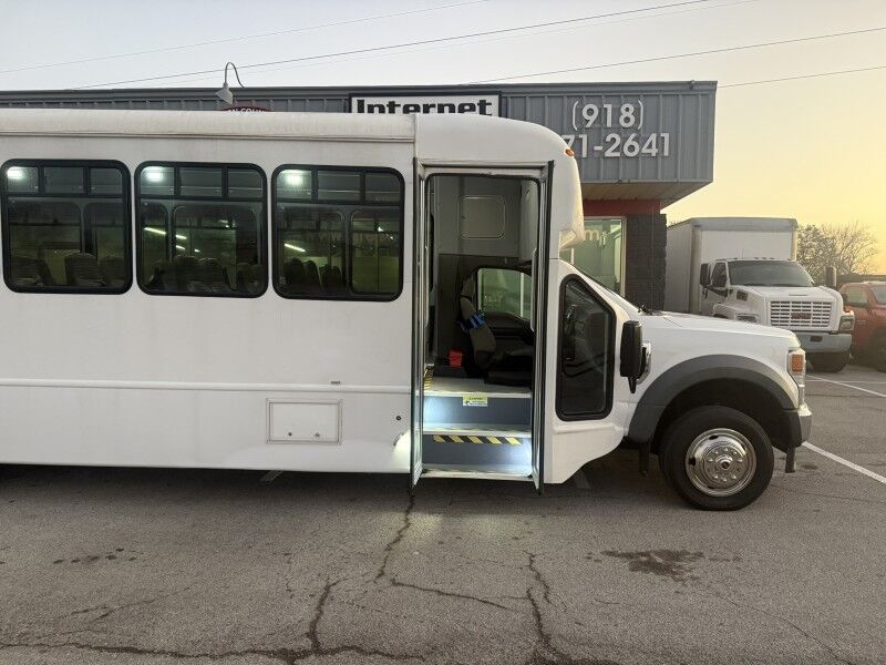 2021 Ford Super Duty F-550 Bus 12k mi's XLT Collinsville OK
