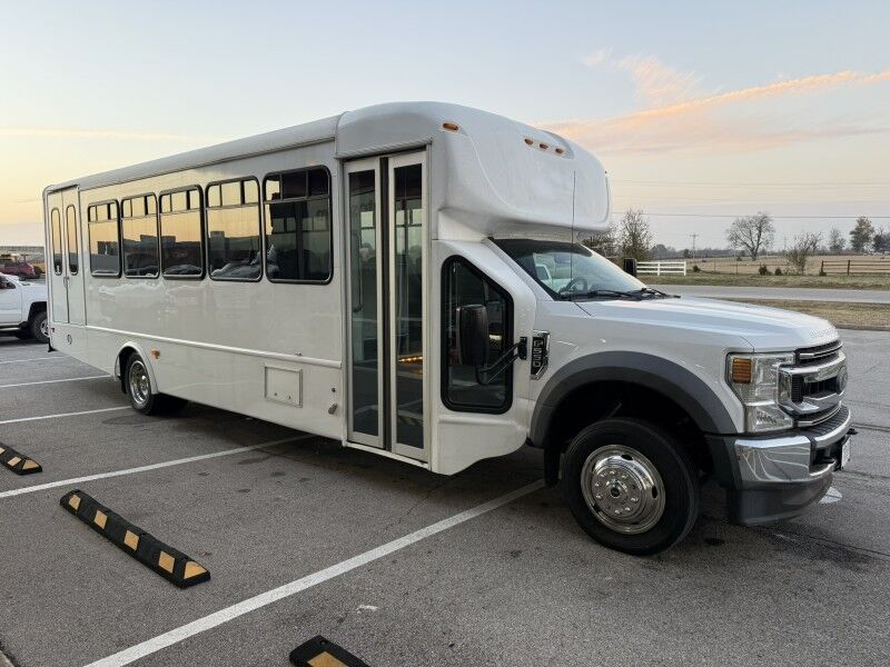 2021 Ford Super Duty F-550 Bus 12k mi's XLT Collinsville OK