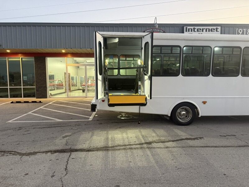 2021 Ford Super Duty F-550 Bus 12k mi's XLT Collinsville OK