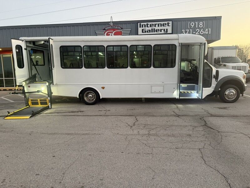 2021 Ford F-550 Super Duty Chassis Cab XLT's photo