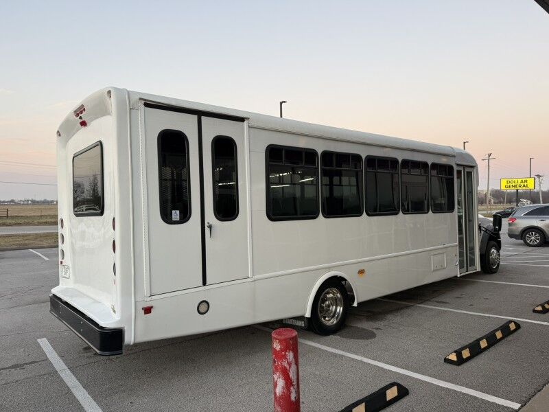 2021 Ford Super Duty F-550 Bus 12k mi's XLT Collinsville OK