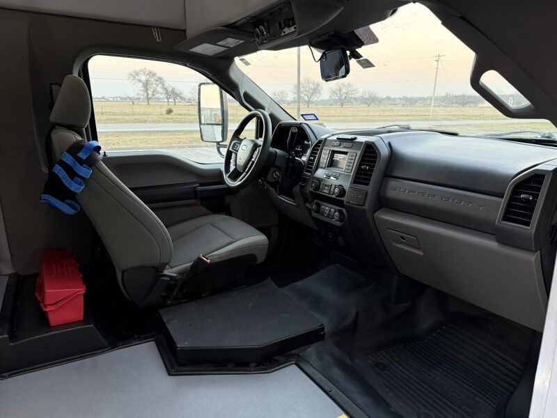 2021 Ford Super Duty F-550 Bus 12k mi's XLT Collinsville OK