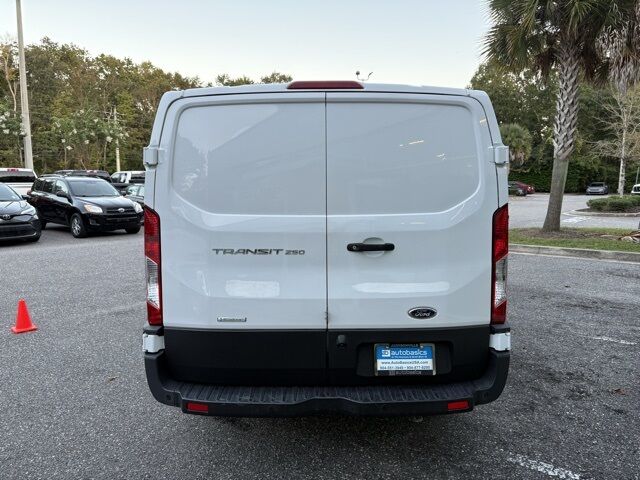 2021 Ford Transit photo 3