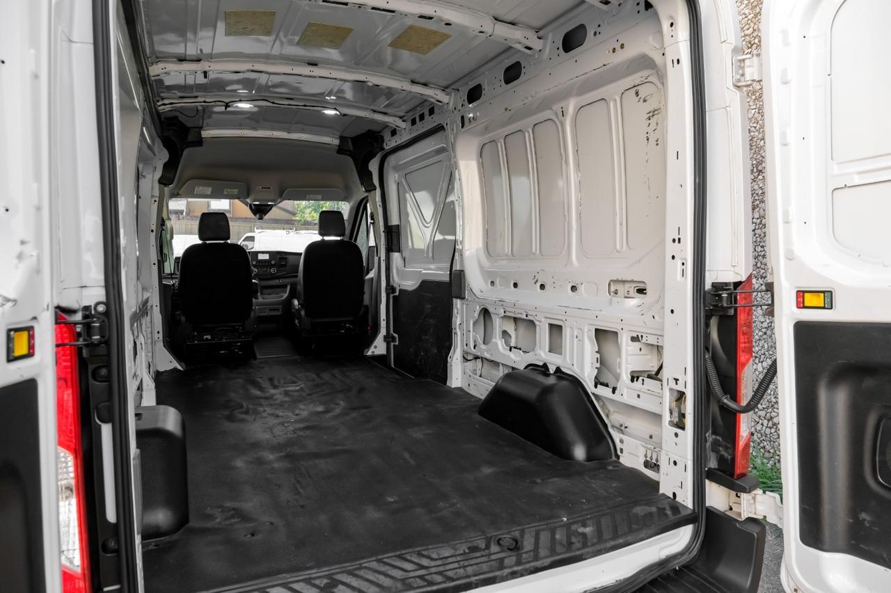2021 Ford Transit Cargo Van photo 39