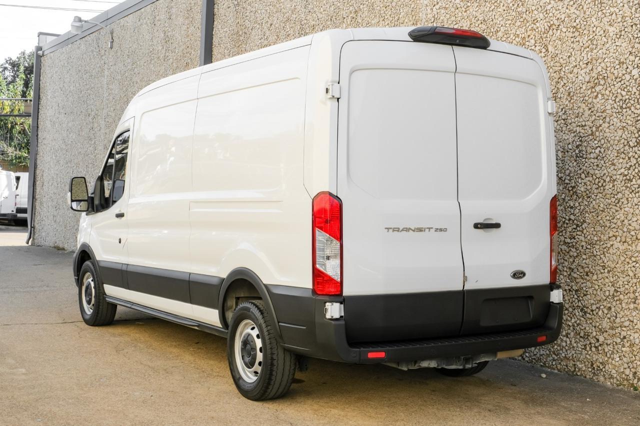 2021 Ford Transit Cargo Van photo 10