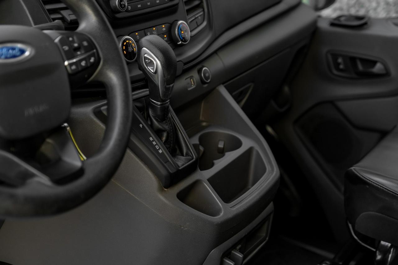 2021 Ford Transit Cargo Van photo 21